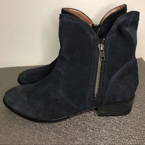 Seychelles boots 8.5 navy, NWOB